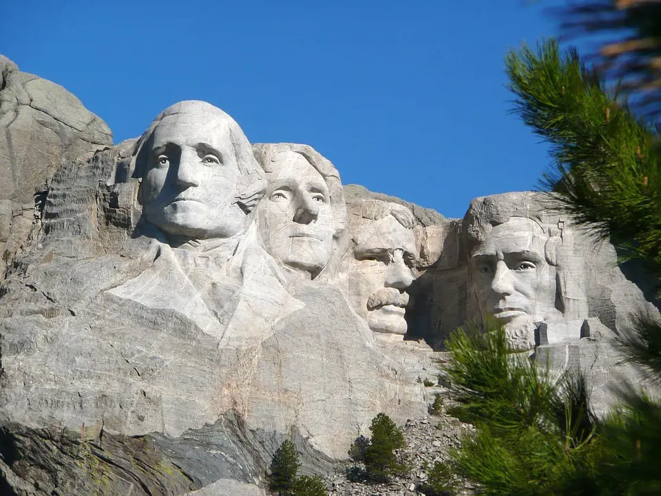 mount-rushmore-55477_960_720