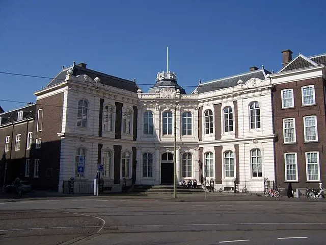 640px-Den_Haag_Raad_van_State