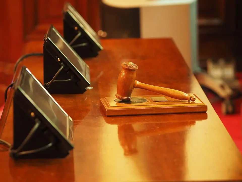 gavel_2
