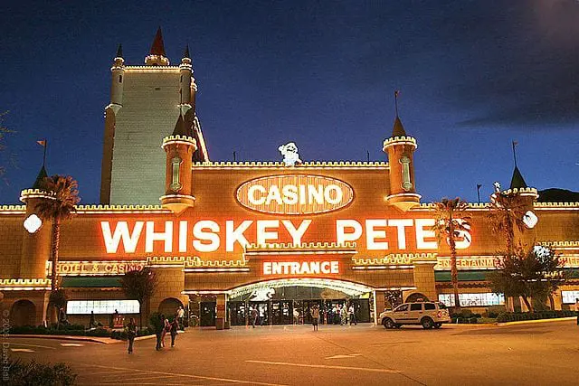 Whiskey-petes-hotel