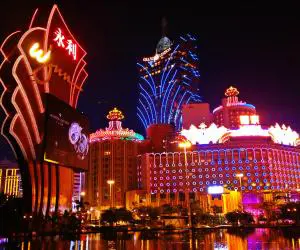 Casino_Lights_In_Macau_0