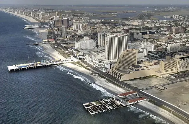 640px-Atlantic_City_aerial_view