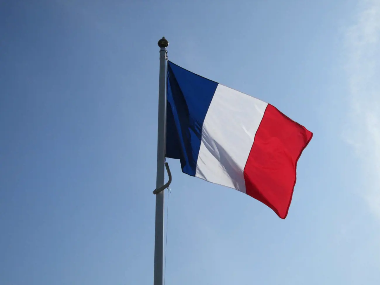 drapeau-francais-13384961510Hm-scaled
