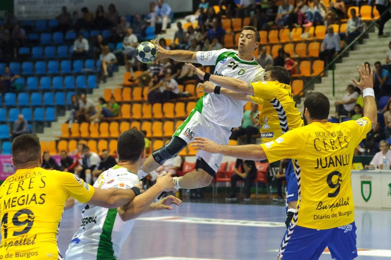 Handball-scaled