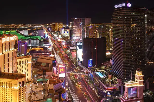 Las_Vegas_Strip_lights_at_night