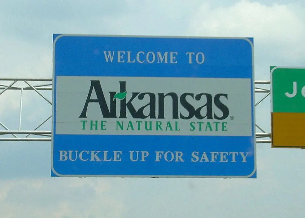 Arkansas_state_welcome_sign