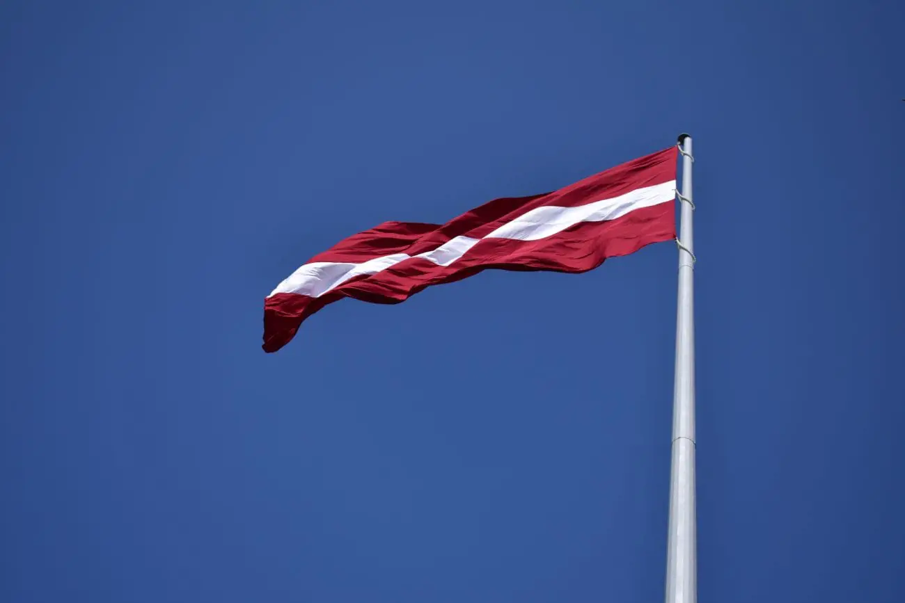 administration-banner-blue-blue-sky-country-flag-1489653-pxhere.com_