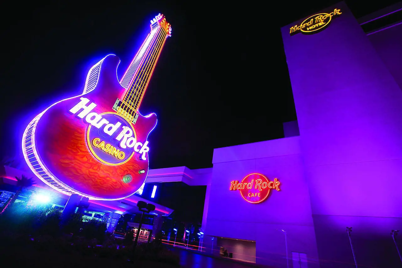 1280px-Hard_Rock_Hotel_and_Casino_Biloxi-1