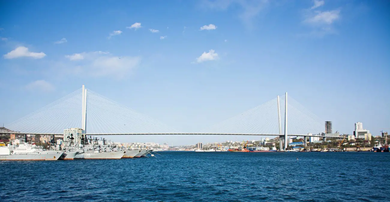 cable-stayed-bridge-g551d16c8b_1920-scaled