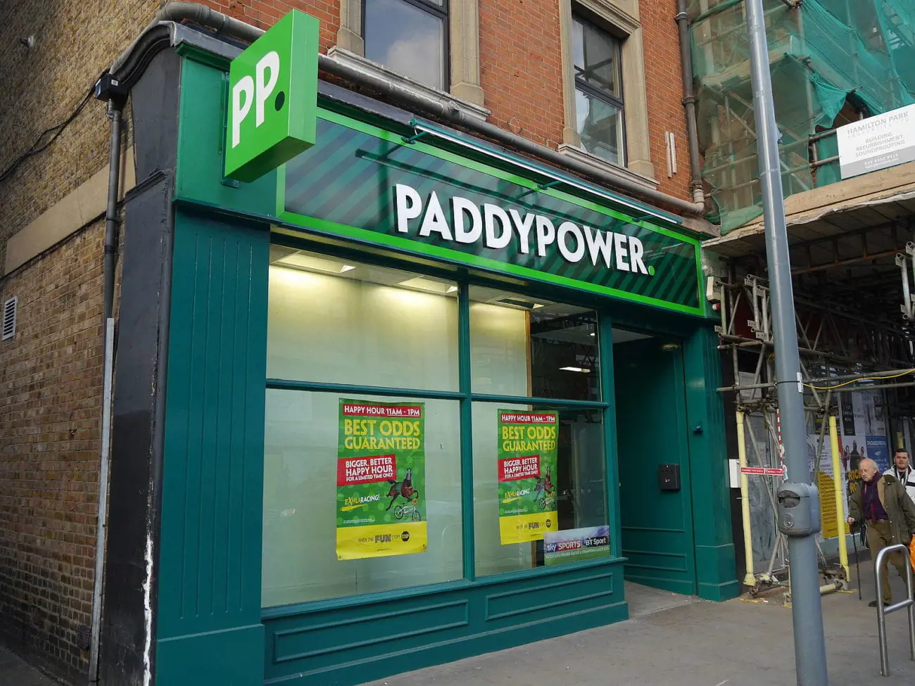 Paddy_Power_King_Street_Hammersmith_02-scaled