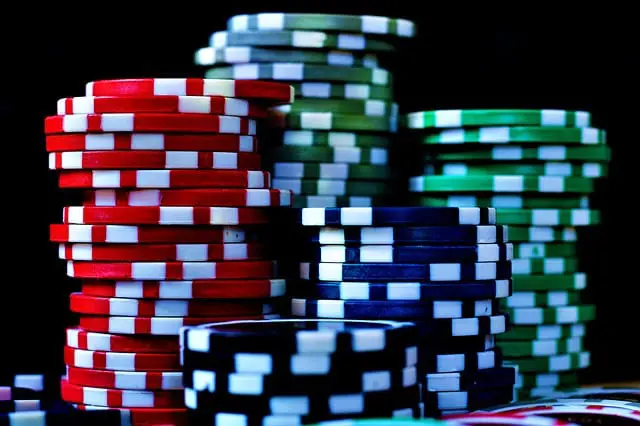 poker-chips-2430015_640