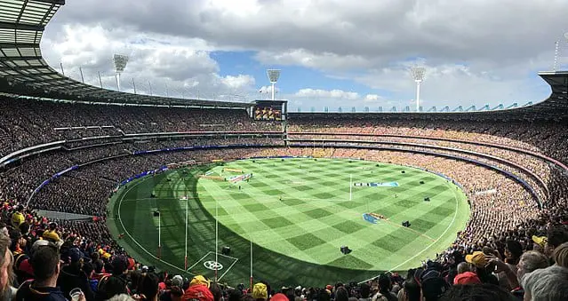 640px-2017_AFL_Grand_Final_panorama_during_national_anthem