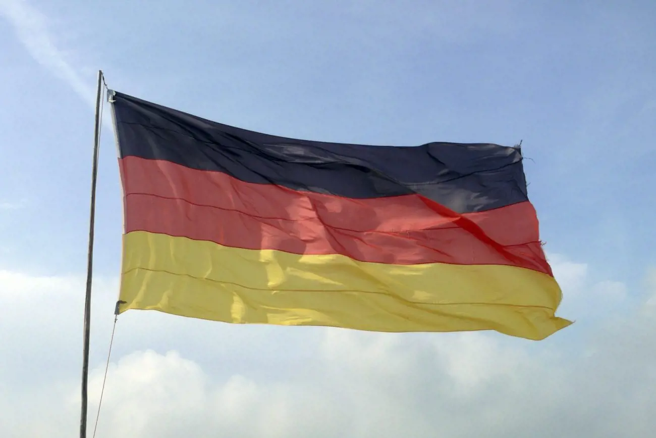 germany-flag-flag-black-red-gold-wallpaper